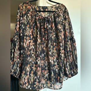 Womens I. N. Studio Abstract Peasant Sleeve Blouse